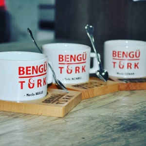 Ahşap Altlıklı Baskılı Lüks Fincan