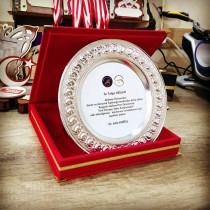 Plaket